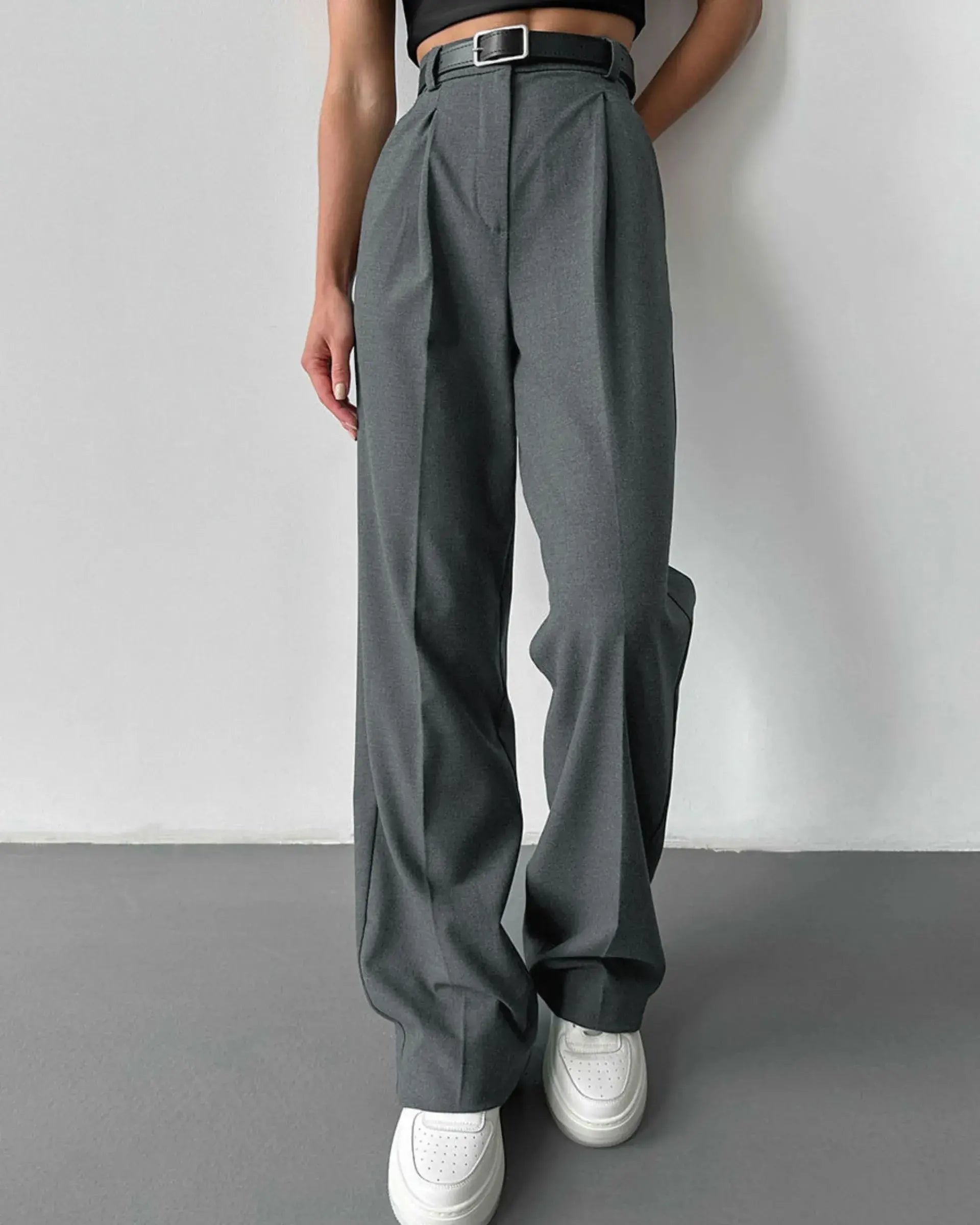 Daydrift Pleated Straight trouser