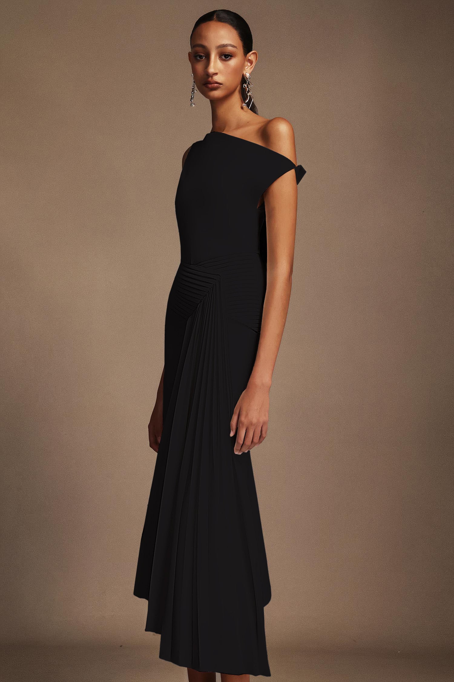 Adele Black Oblique Shoulder Sleeveless Folds Midi Dress