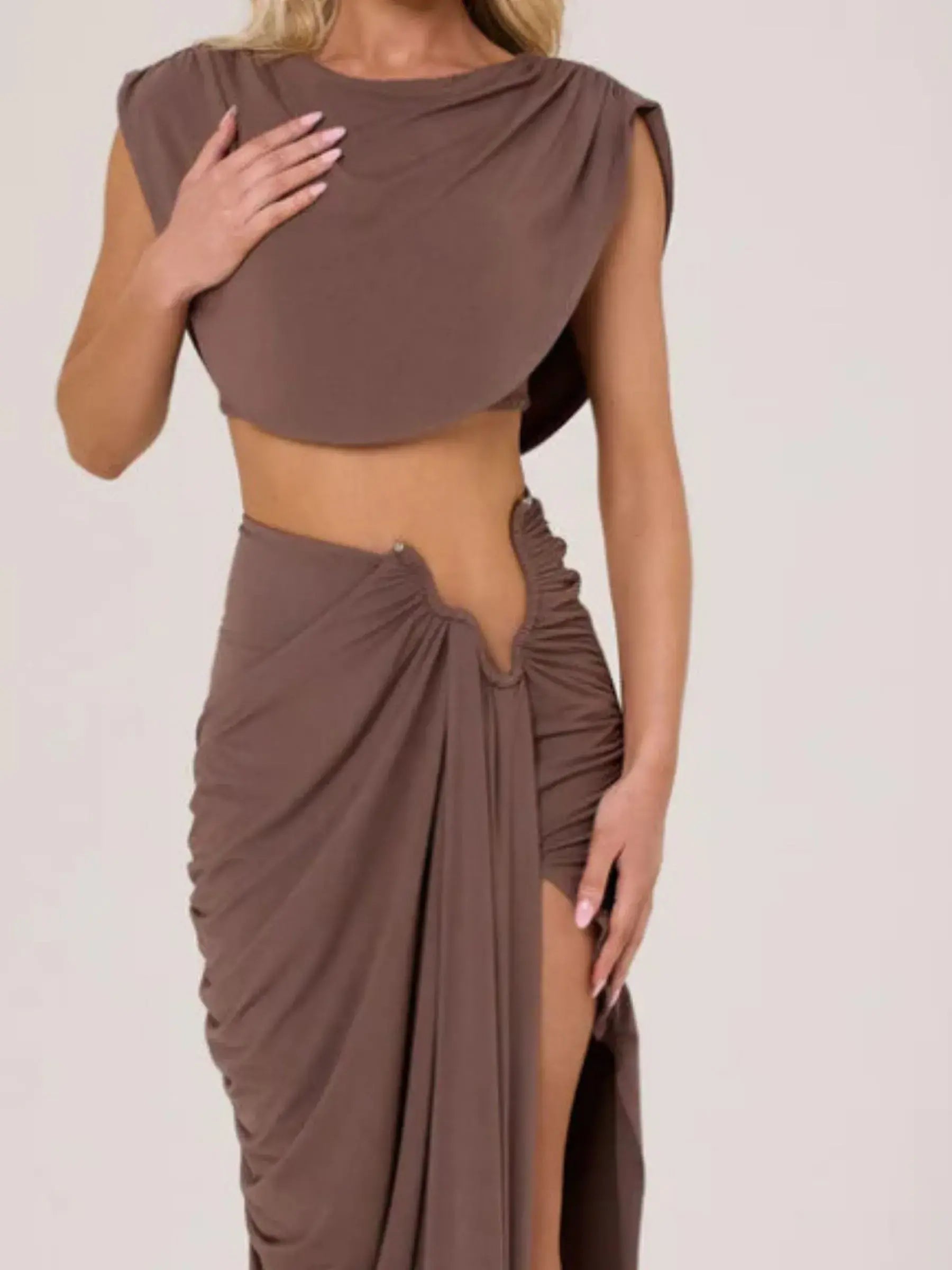 Ariana™ | Maxi Set Featuring Wire Accents