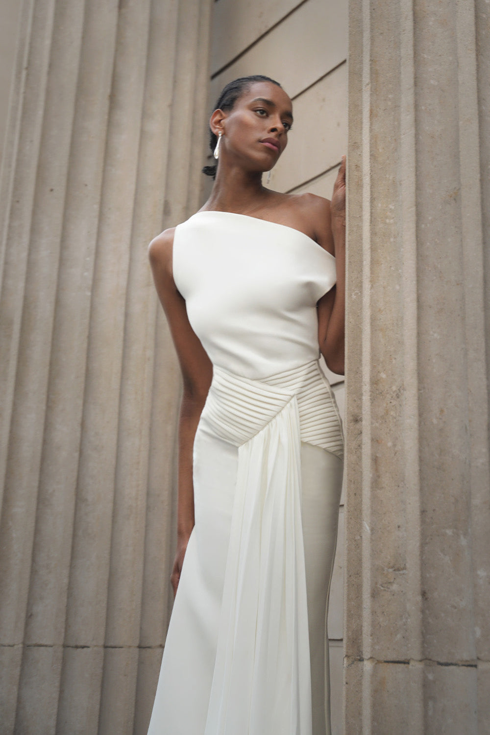 Adele White Oblique Shoulder Sleeveless Folds Midi Dress