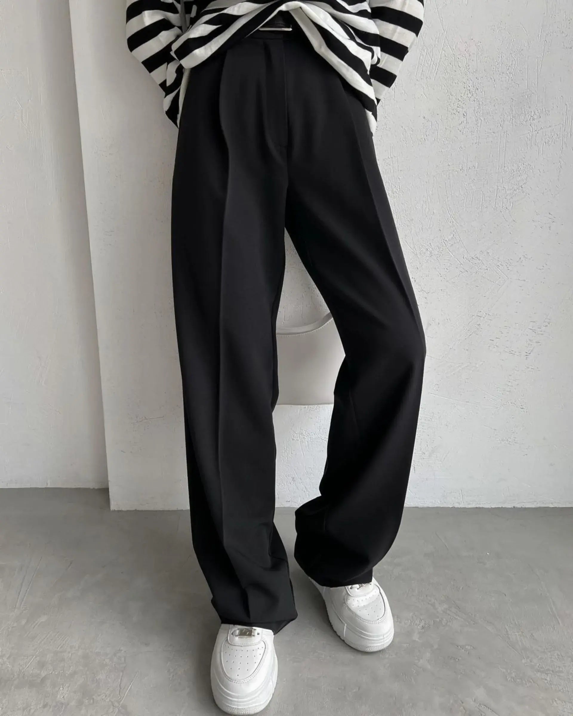Daydrift Pleated Straight trouser