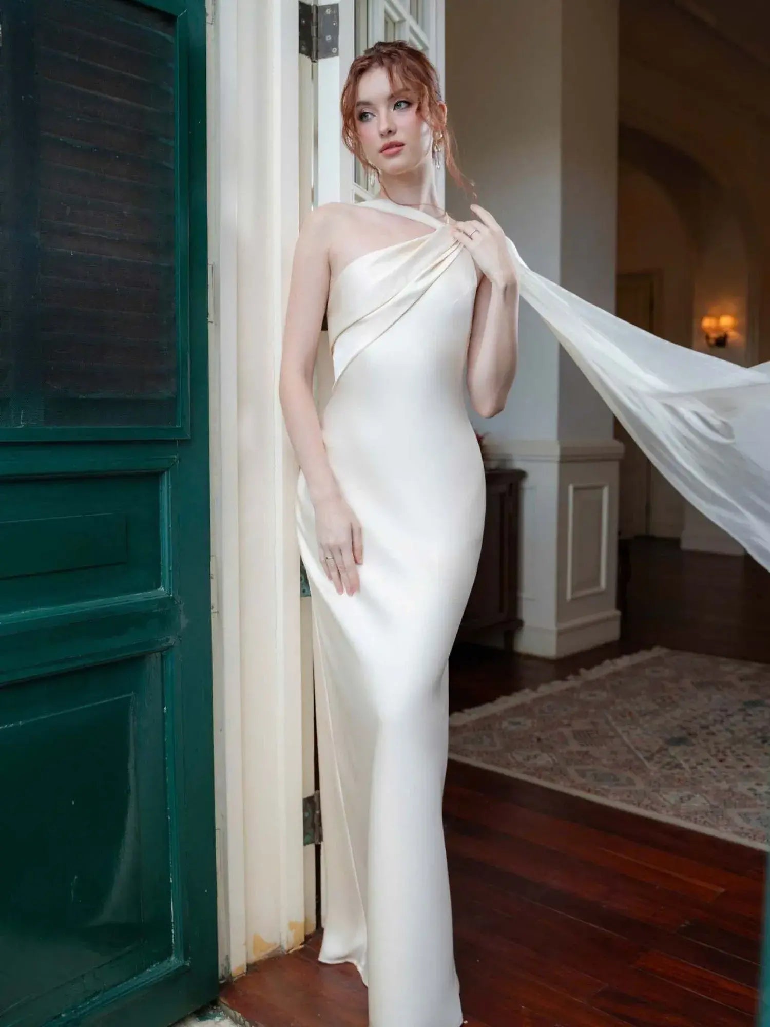 Florence – High-End Satin Fishtail Dress