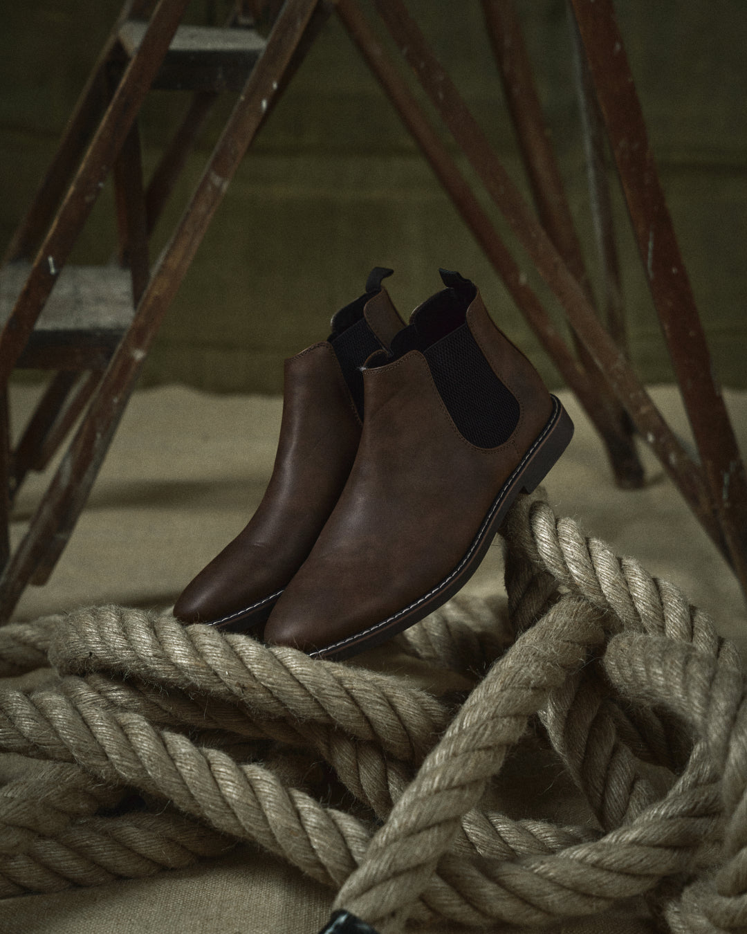 Emerson Chelsea Boots