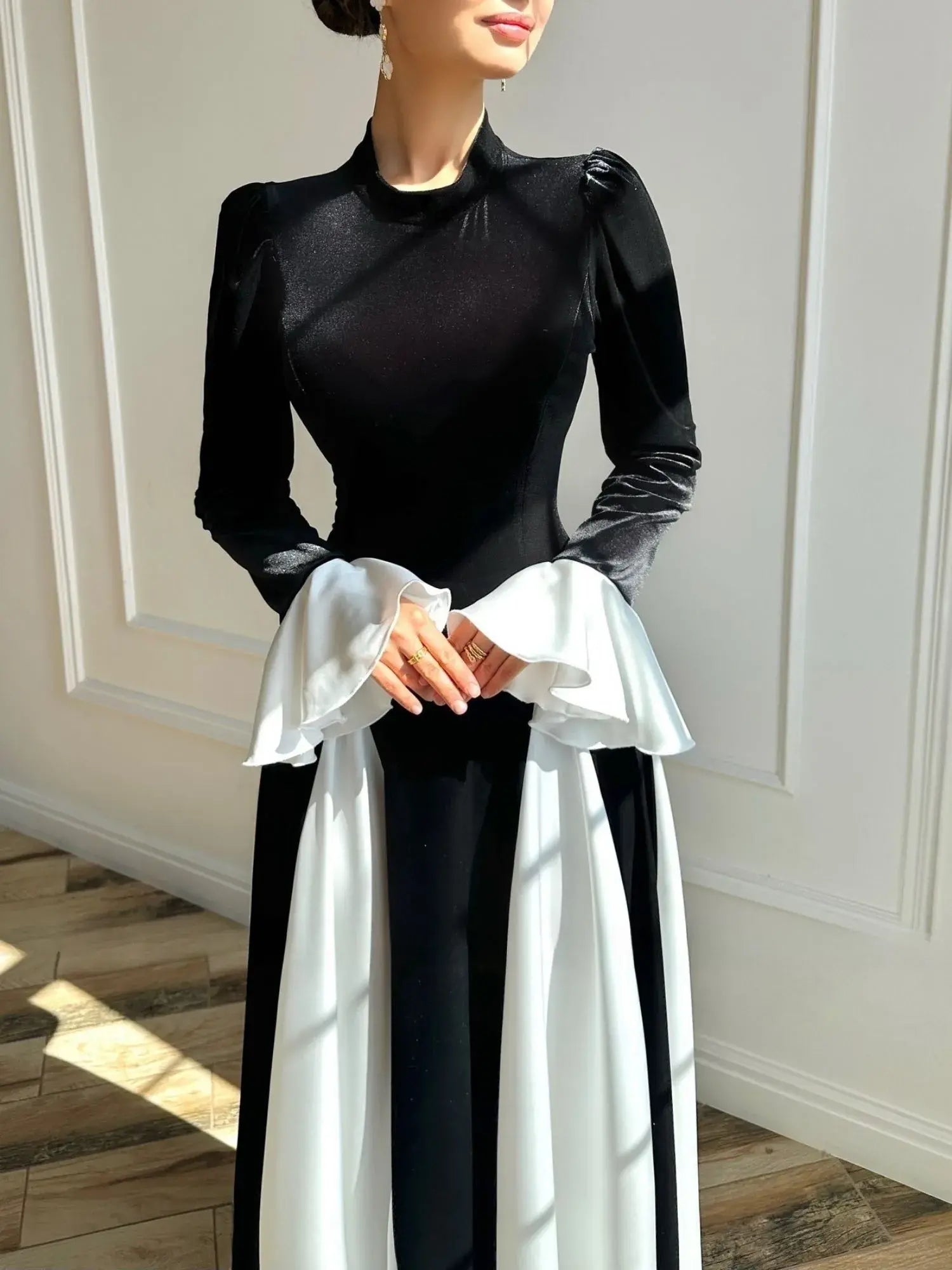 IRINA – Trumpet Sleeve Contrast Stitching Dress