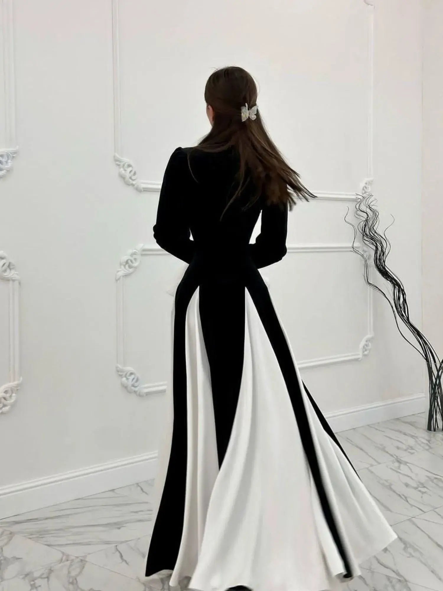 IRINA – Trumpet Sleeve Contrast Stitching Dress