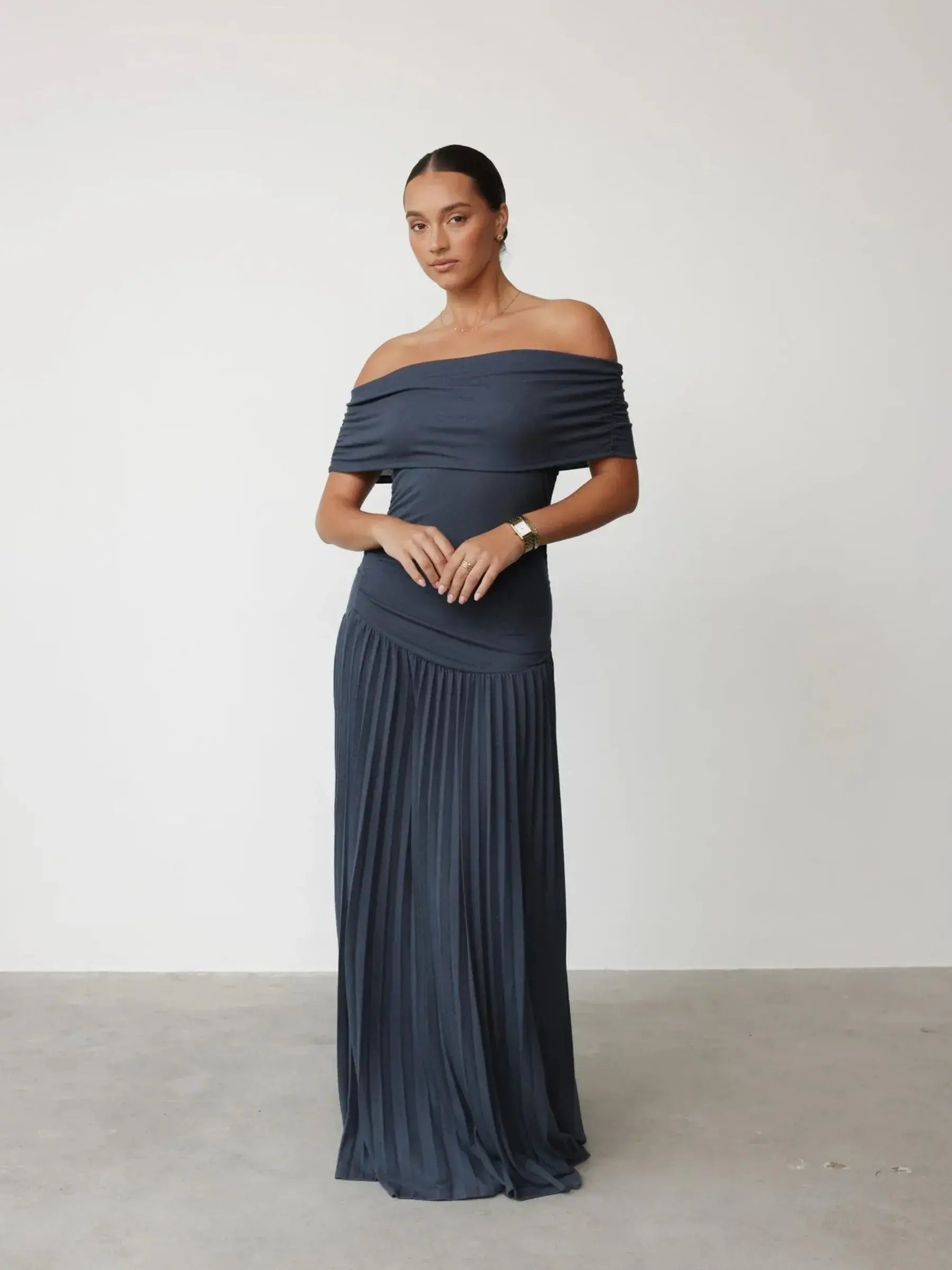 Meliora™ | Pleated Maxi Dress for Maternity