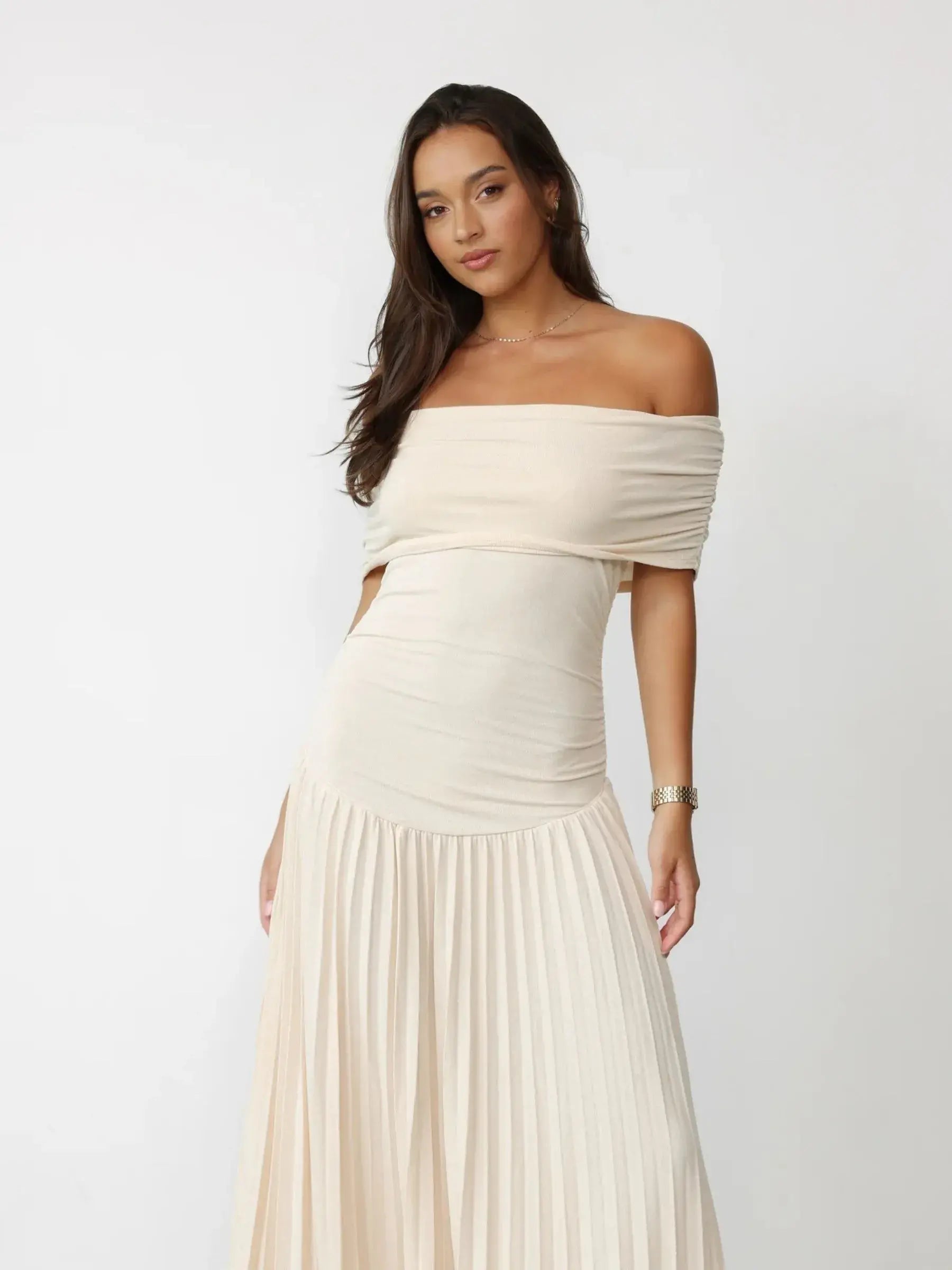 Meliora™ | Pleated Maxi Dress for Maternity