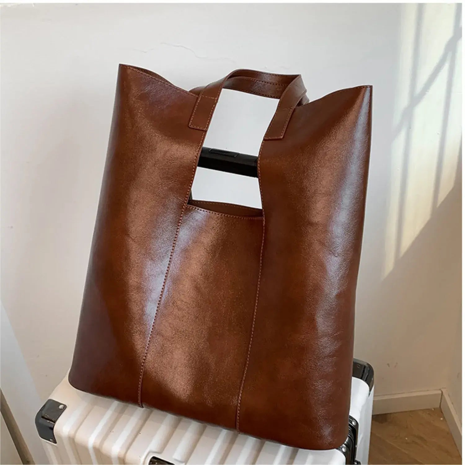 Veloura Tote with clutch Bag